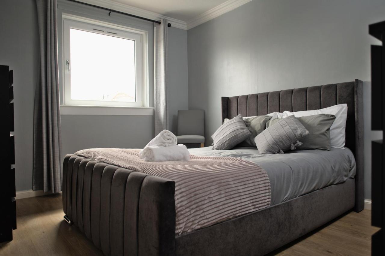 Modern 2-Bed Haven, Free Parking Apartment EDI Exterior photo